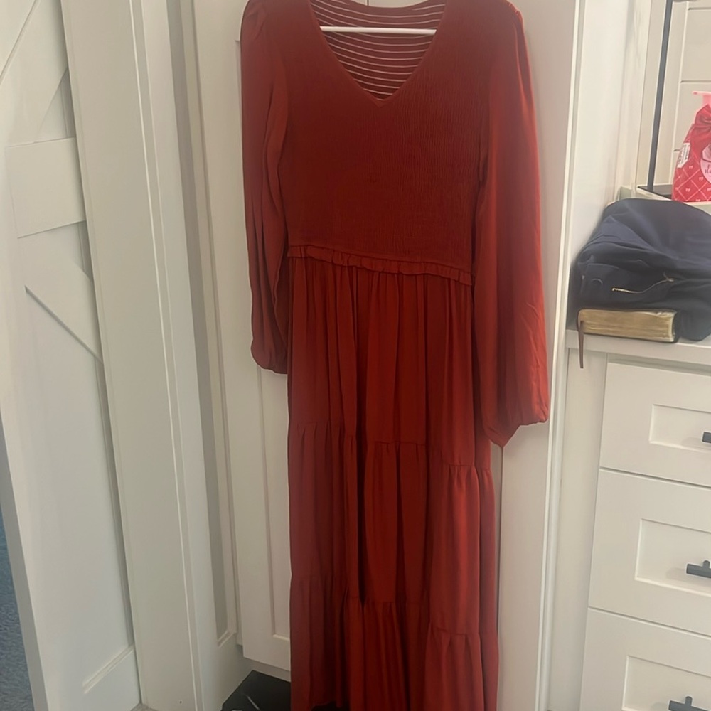 Size small, pedal Lush, burnt orange